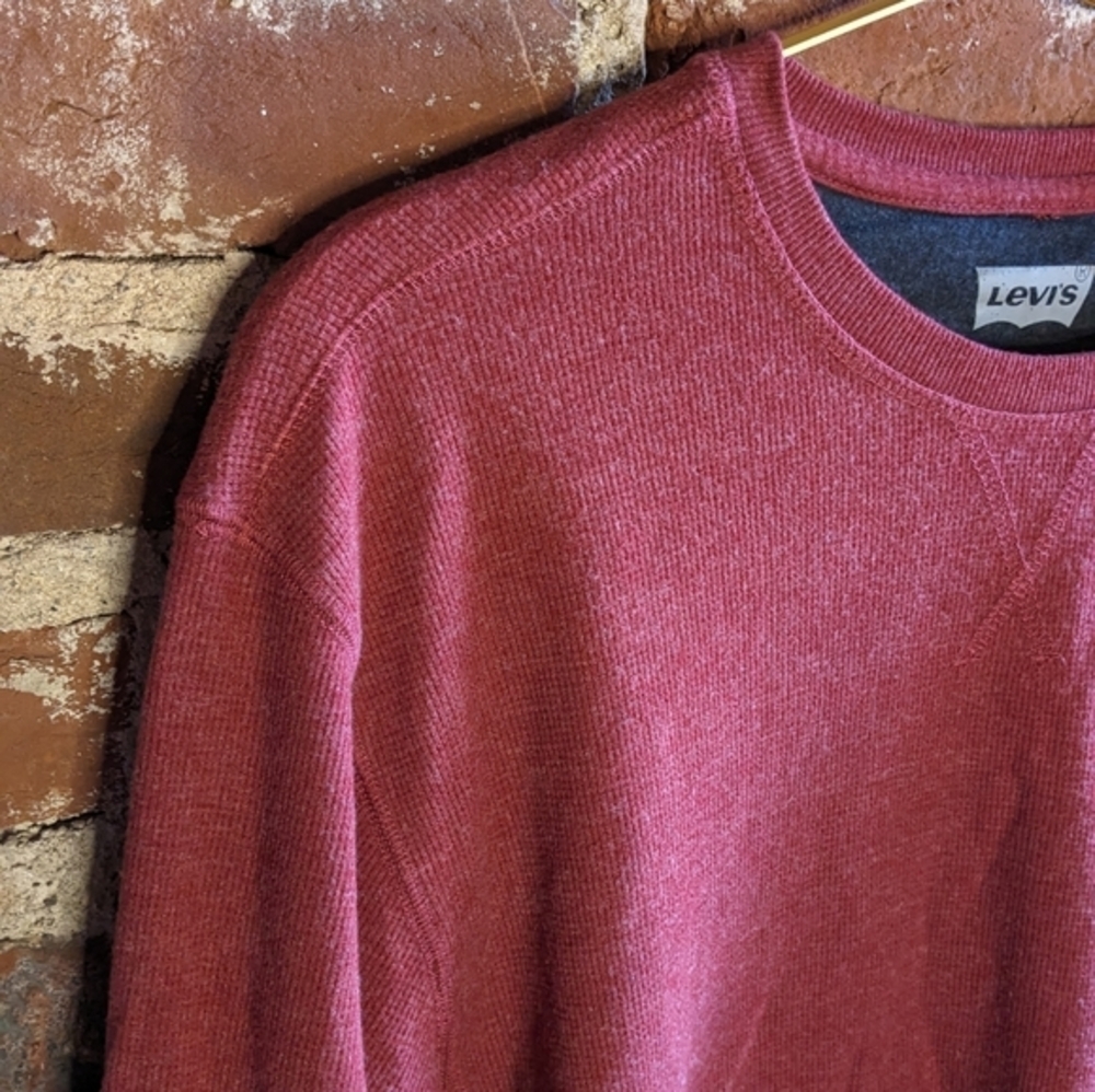 Levi's Large Brick Red Pullover Crew Neck Long Sleeve Shirt‎ - Picture 2 of 7